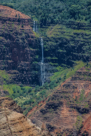 Waipo'o Falls in Waimeo Canyon