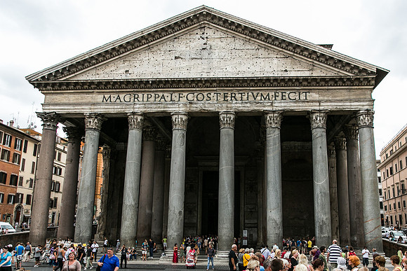 Front of the Pantheon